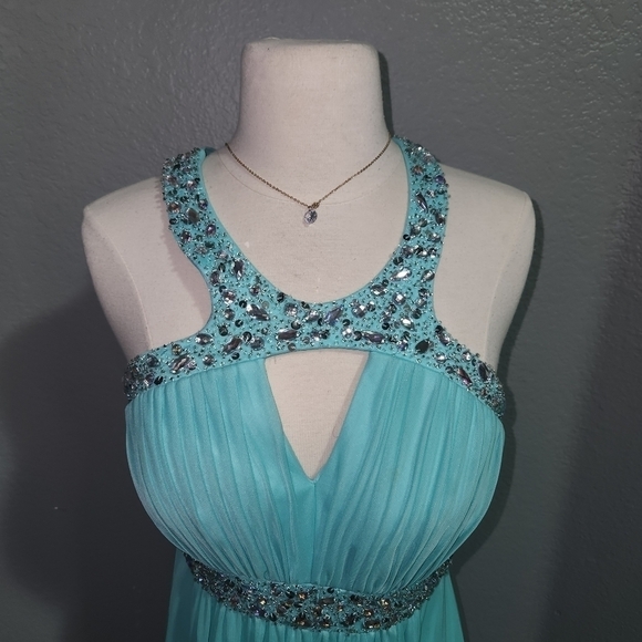 Betsy & Adam Size 6 Dress Seafoam Green w/  Accent Stones Prom,  Spring Formal - Picture 2 of 5